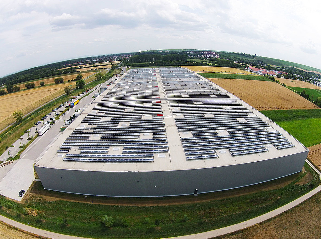 [Translate to Englisch:] Luftbild Aufdachanlage Bodenheim