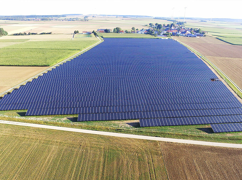 The picture shows the PV power plant Bavaria.